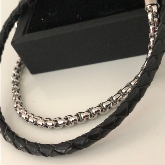 SIMPLY VERA UNISEX STAINLESS STEEL LEATHER WRAP - Picture 3 of 16